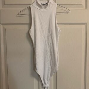 White sleeveless bodysuit